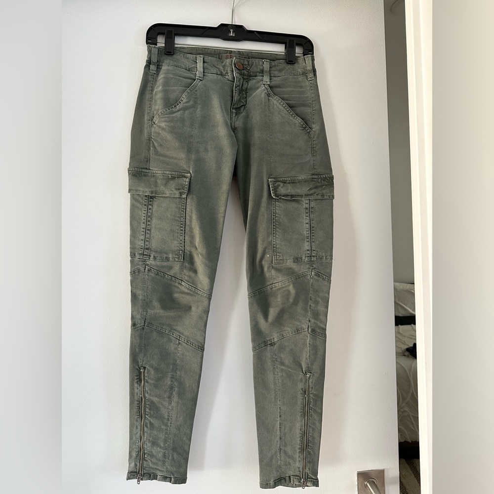 J Brand Houlihan cargo ankle zipper jean olive green size 25
